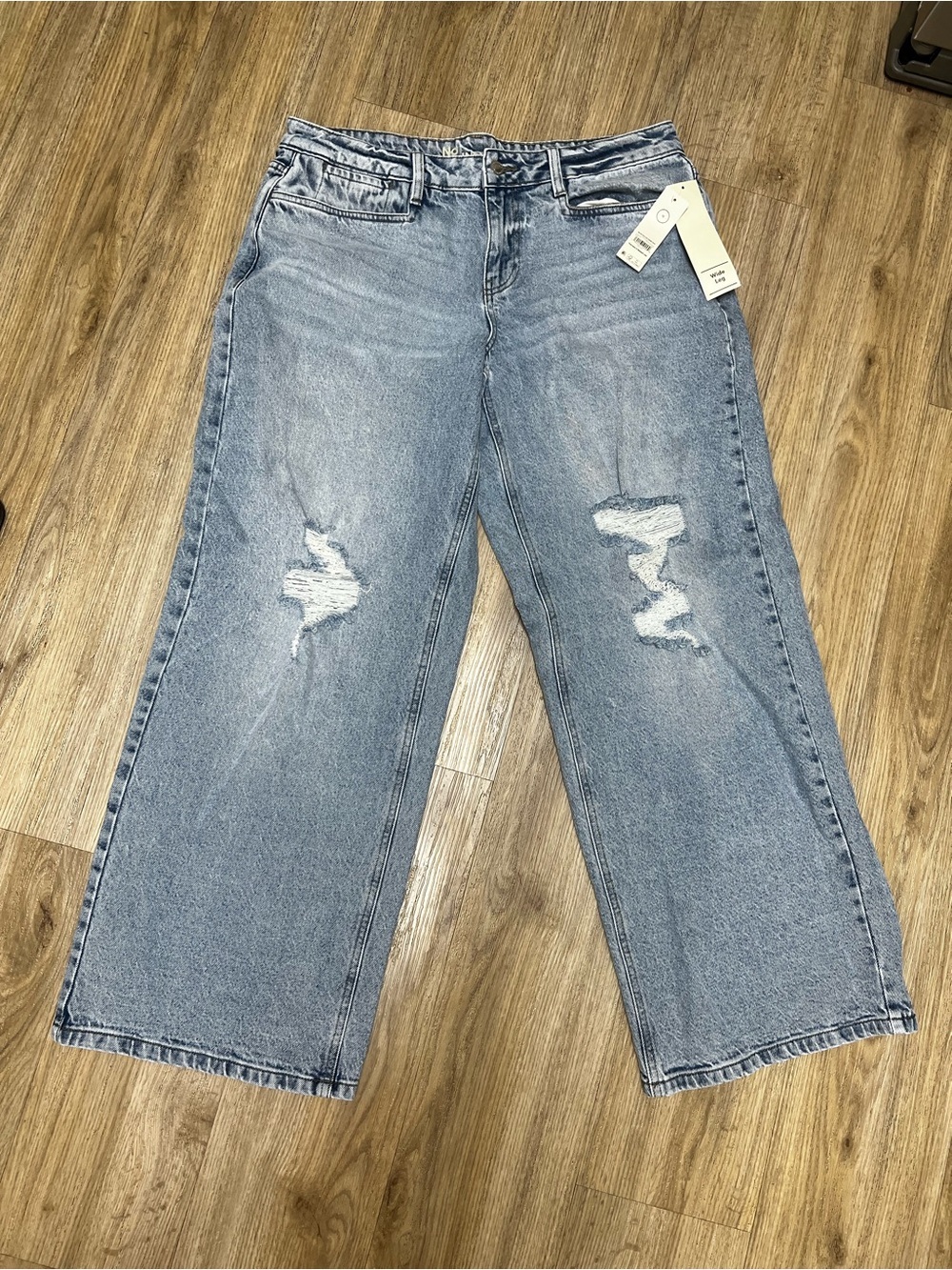 NWT No Boundaries Light Blue Wide-Leg Distressed Jeans